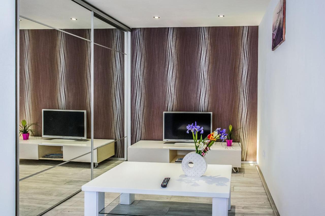 Alpha Loft 1br In Center Apartment *